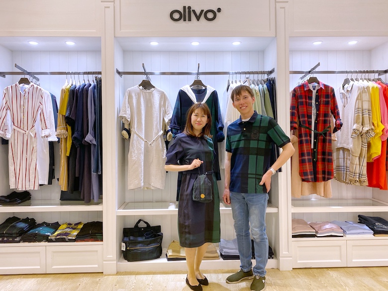 olivoのチェックシャツ